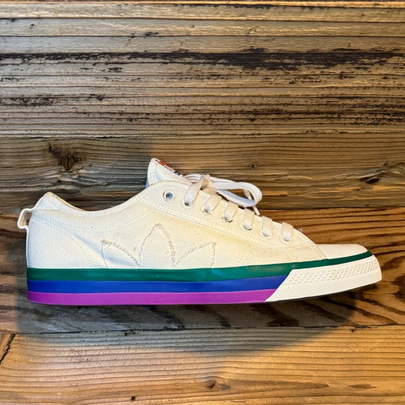 Adidas men’s limited special edition “ love unites” pride sneaker - Picture 15 of 17